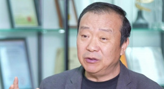 情侣们的电灯泡